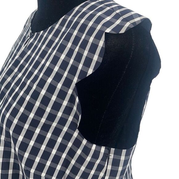 1901 Sleeveless Navy Buffalo Plaid Sleeveless Scalloped Top Blouse Small NWOT - Picture 4 of 10